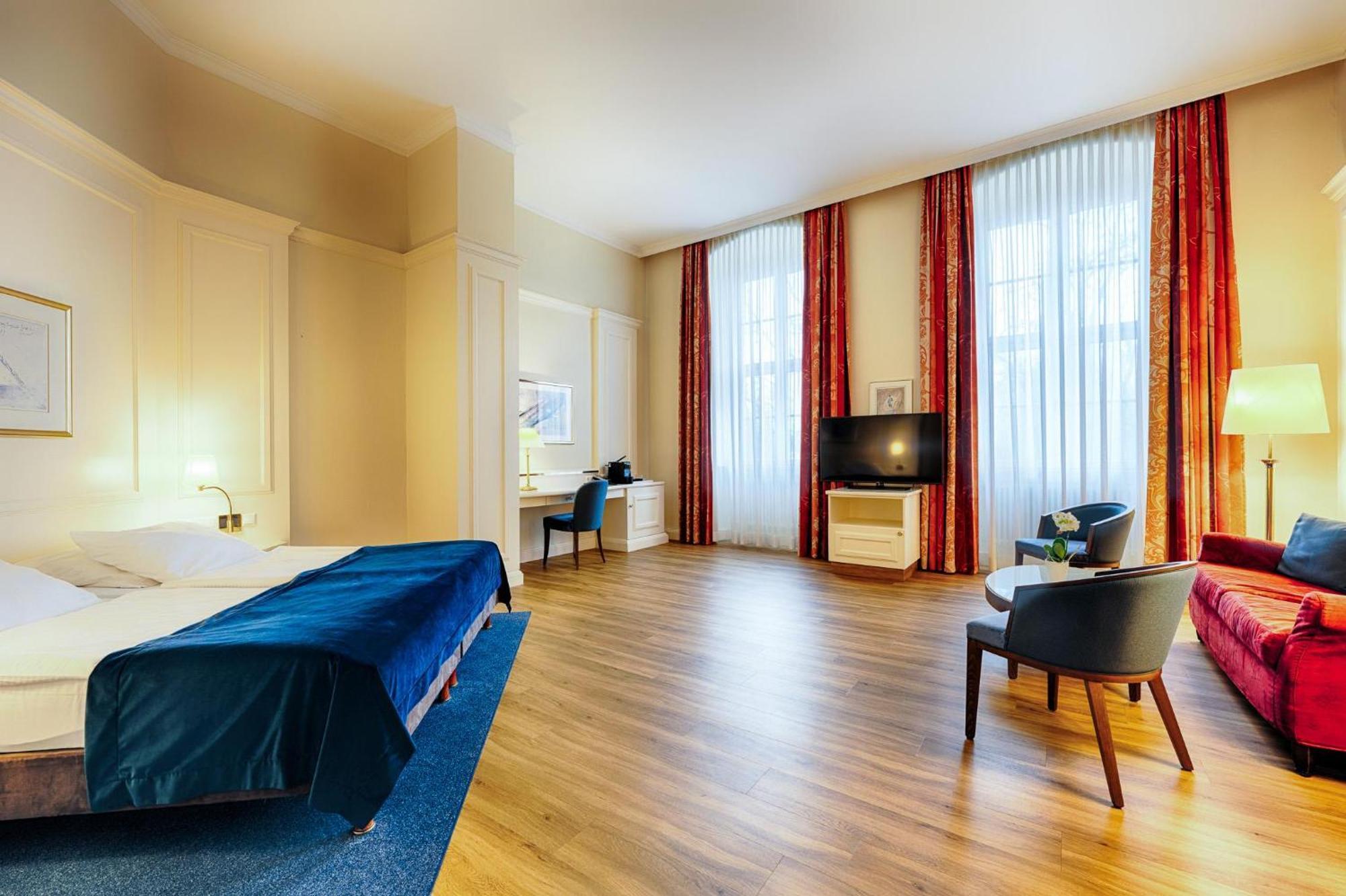 Welcome Hotel Residenzschloss Бамберг Экстерьер фото